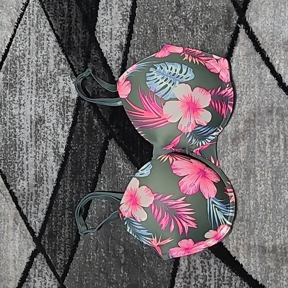 VS PINK WEAR EVERYWHERE SMOOTH TROPICAL FLORAL LOGO TICKING PUSH-UP BRA